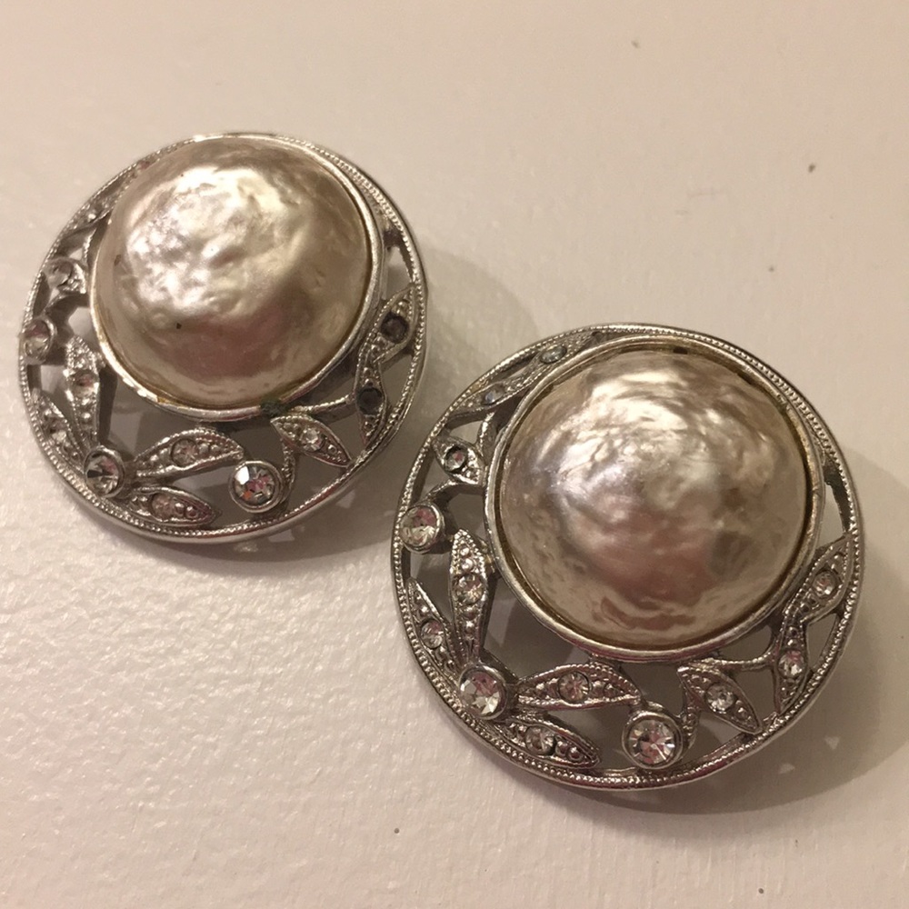 3/$15 Pearl and crystal clip-on earrings